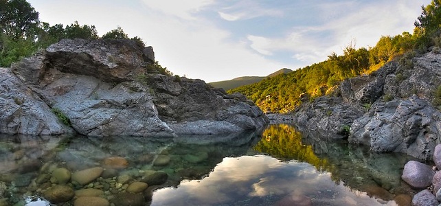 Les eaux cristallines du Fango en Corse