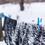 Oui, vous pouvez sécher vos vêtements en plein hiver