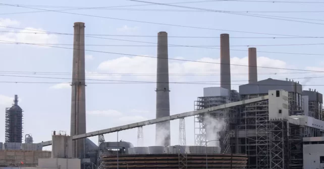 WA Parish Generating Station, une centrale électrique au gaz naturel et au charbon, dans le comté de Fort Bend, près de Houston, au Texas.