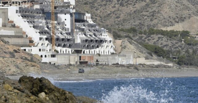licencia Algarrobico ecologistas denuncian ilegalidades