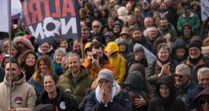 qué juega PSOE absteniéndose insostenible proyecto Altri Palas Rei