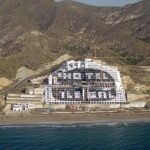 Carboneras s'exécute in extremis et déclare la terre protégée d'El Algarrobico après des années de bataille juridique