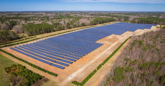 Parque solar fotovoltaico Ahigal-Cerezo autorizado ambientalmente en Cáceres