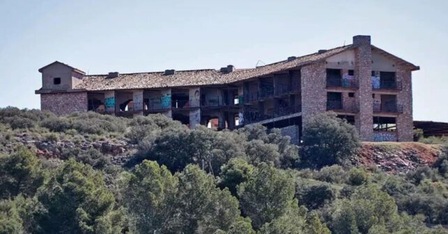 demolición de las ruinas del hotel Gran Prior