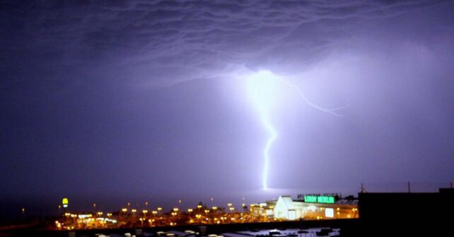 El tiempo hoy 24 de marzo en España con tormentas en Canarias intensas