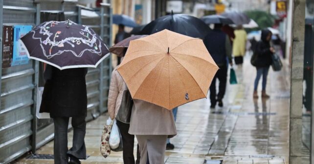 Tormentas en Canarias con lluvias intensas y viento fuerte durante episodio meteorológico en España