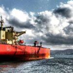 Plus de 68 pétroliers bloqués augmentent le risque de marée noire dans le détroit d'Ormuz