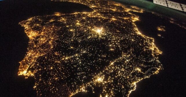 La contaminación lumínica aumenta un 16% en el mundo en menos de una década