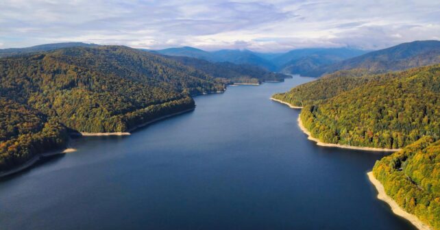 la reserva hídrica en España se mantiene alta pese a una ligera bajada embalses mapa España