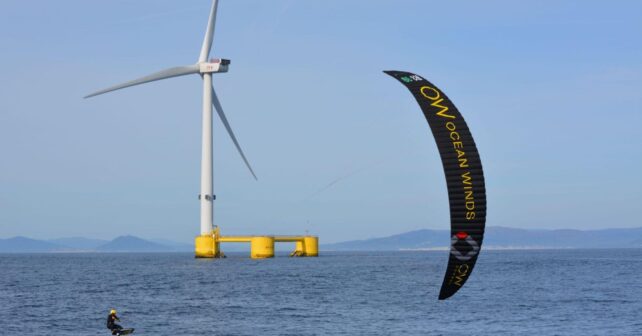 Parque eólico flotante WindFloat Atlantic frente a Portugal en una zona con aumento de vida marina.