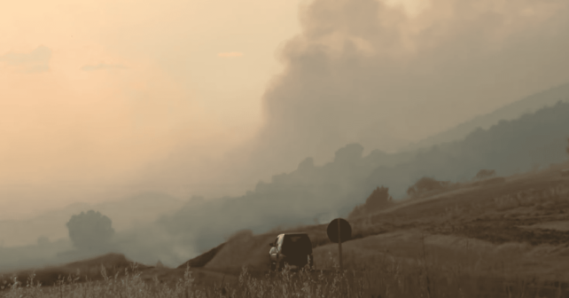 El incendio forestal de Navarra sigue sin control