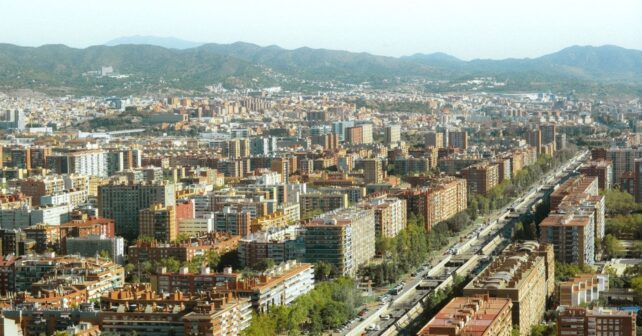 La guía que ayuda a prevenir incendios forestales en una zona de interfaz urbano-forestal expuesta al riesgo de fuego