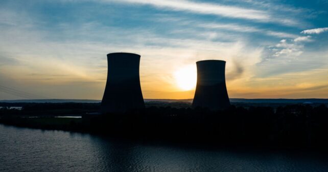 La central nuclear de Almaraz seguirá hasta 2030 tras la prórroga aprobada por el Gobierno