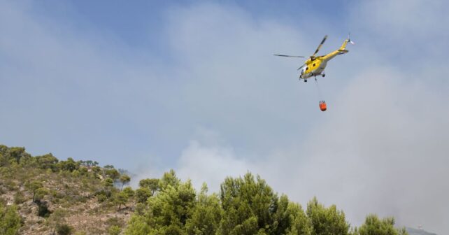 España prolonga hasta el 31 de octubre la campaña de incendios forestales para mantener los dispositivos operativos mientras disminuye el riesgo.