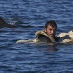 En 1945 près de 900 marins américains ont dérivé quatre jours dans le Pacifique au milieu des requins et seuls 316 ont survécu